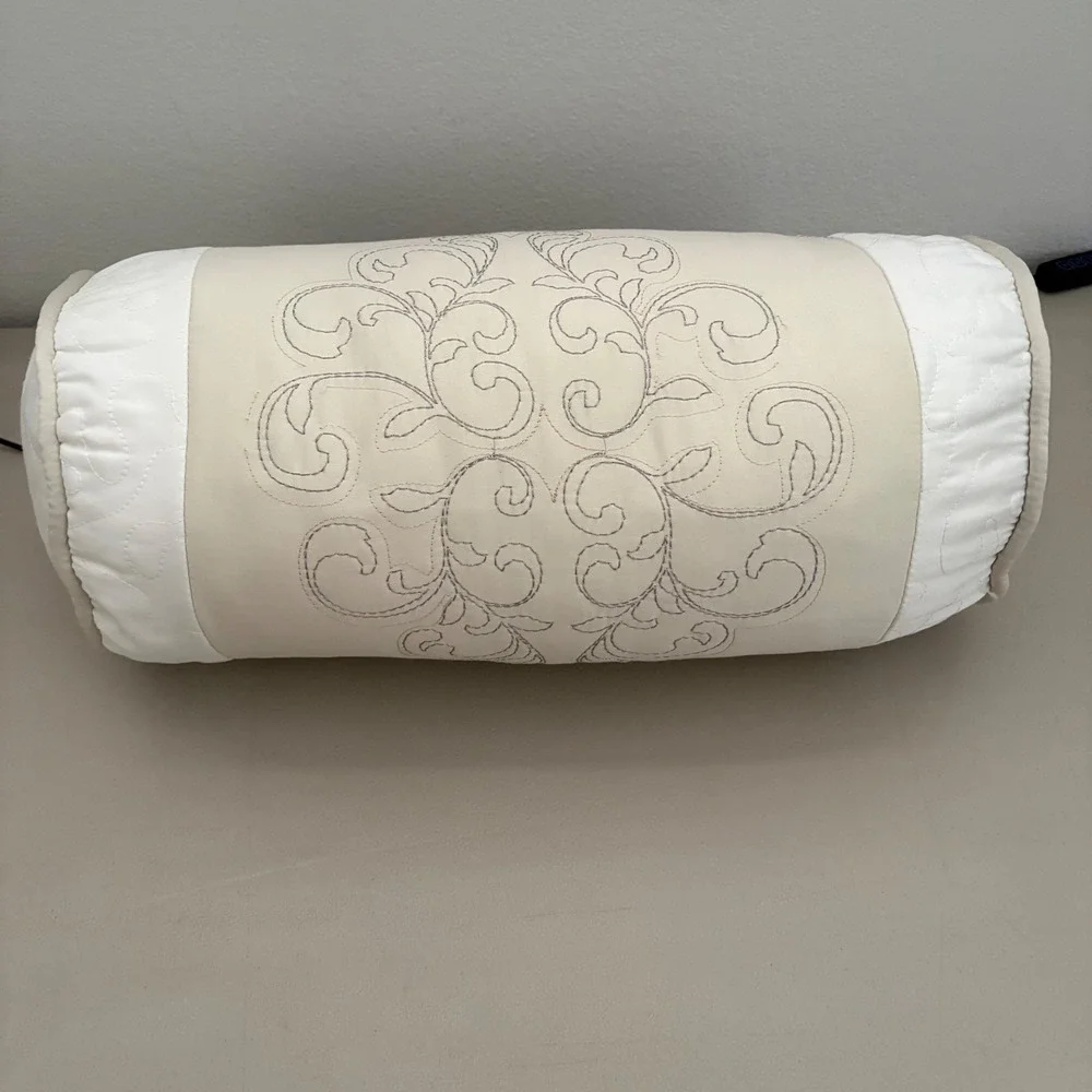 Lenox‎ American Design Set of 2 Cream Wht Embroidered Accent Pillow Duck Feather